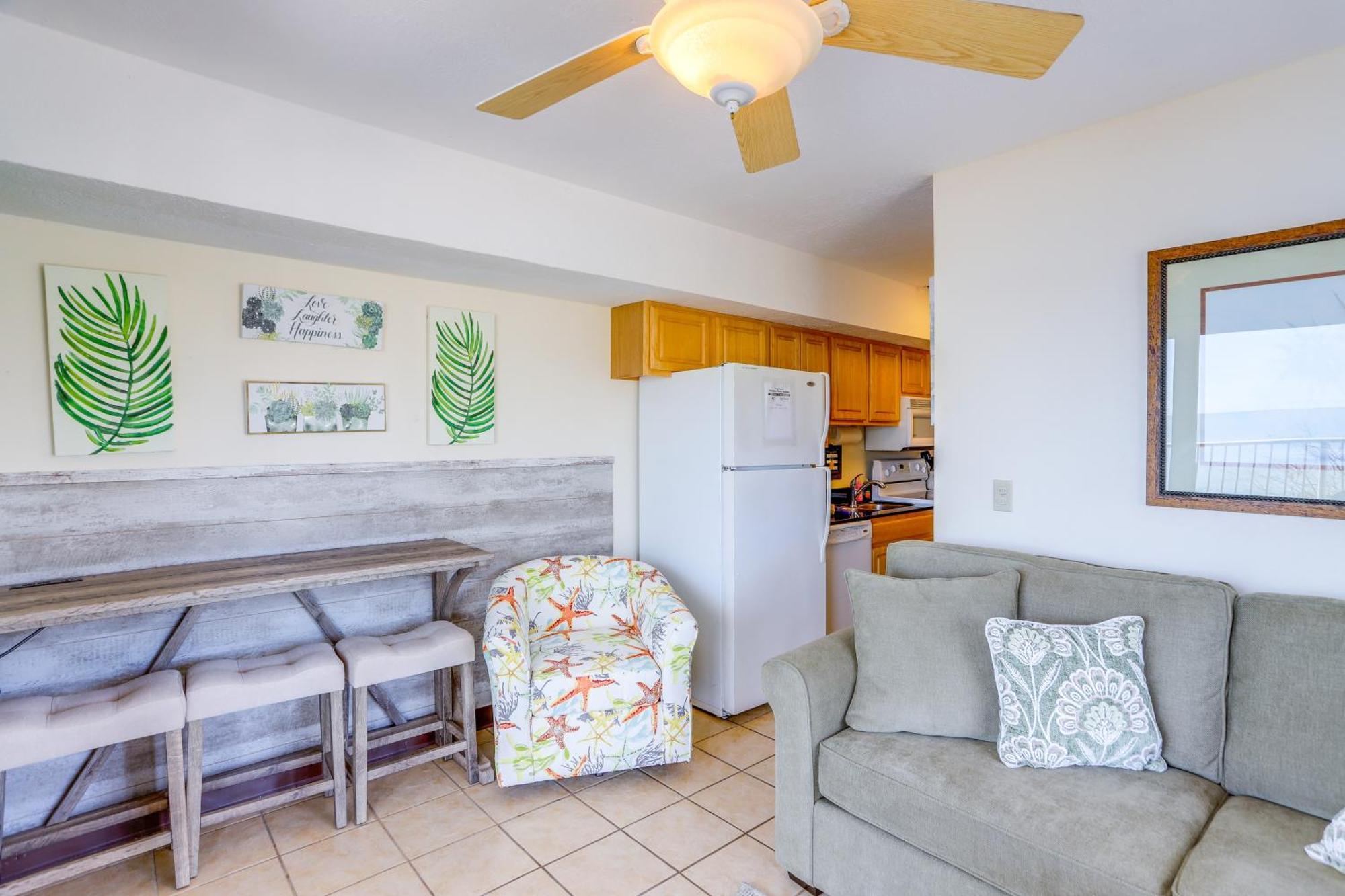 Waterfront Bass Island Retreat With Balcony And Tv Apartment Put-in-Bay Bagian luar foto